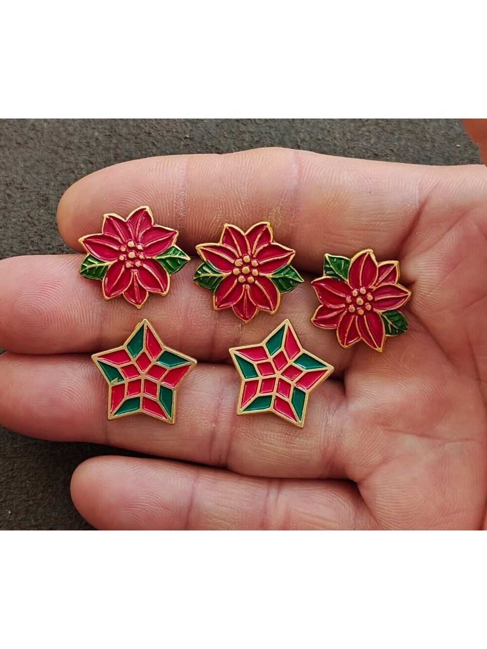 70s Set Of 5 Hand Painted Enamel Christmas Poinsettia & Geometric Stars Buttons